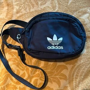 adidas Black Fanny Pack W/White Logo 2-Compartments W/Zipper / Adjustable Strap